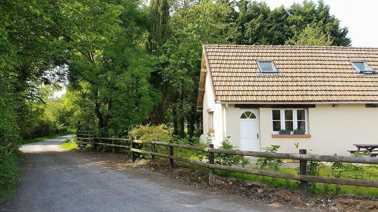 Vacation Home On Rue Du Marais 5 Petiville  Экстерьер фото
